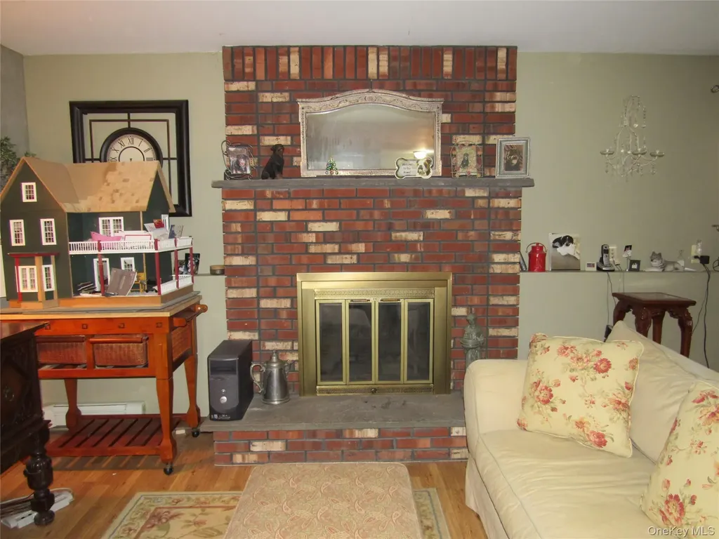 5 Hillside Road Slate Hill NY 10973