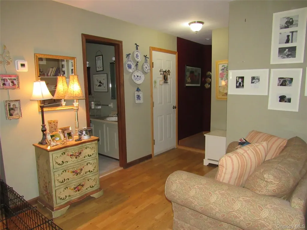 5 Hillside Road Slate Hill NY 10973
