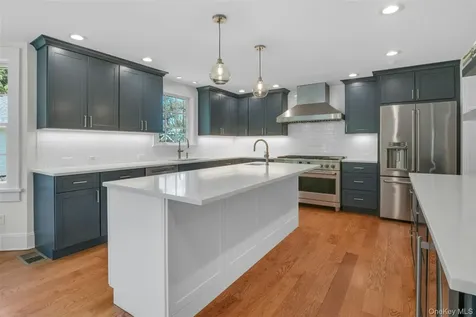 305 S Barry Avenue Mamaroneck NY 10543