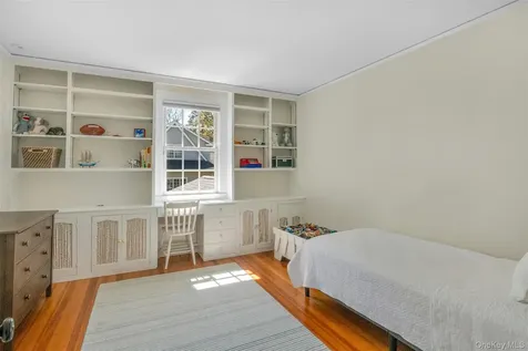 305 S Barry Avenue Mamaroneck NY 10543