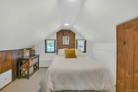 305 S Barry Avenue Mamaroneck NY 10543
