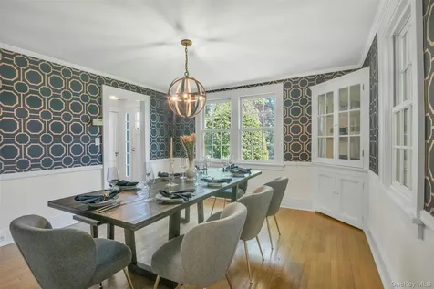 305 S Barry Avenue Mamaroneck NY 10543