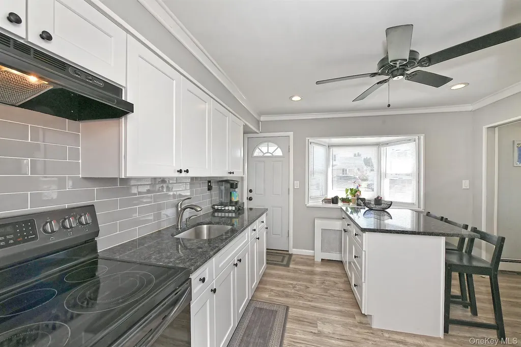 74 Rope Lane Levittown NY 11756
