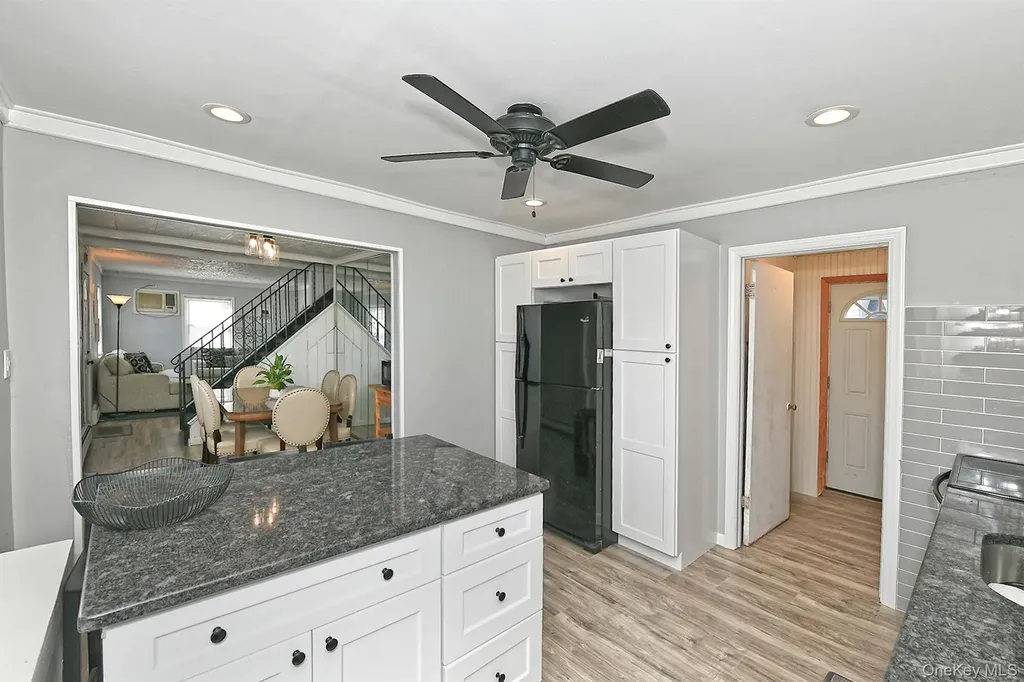 74 Rope Lane Levittown NY 11756