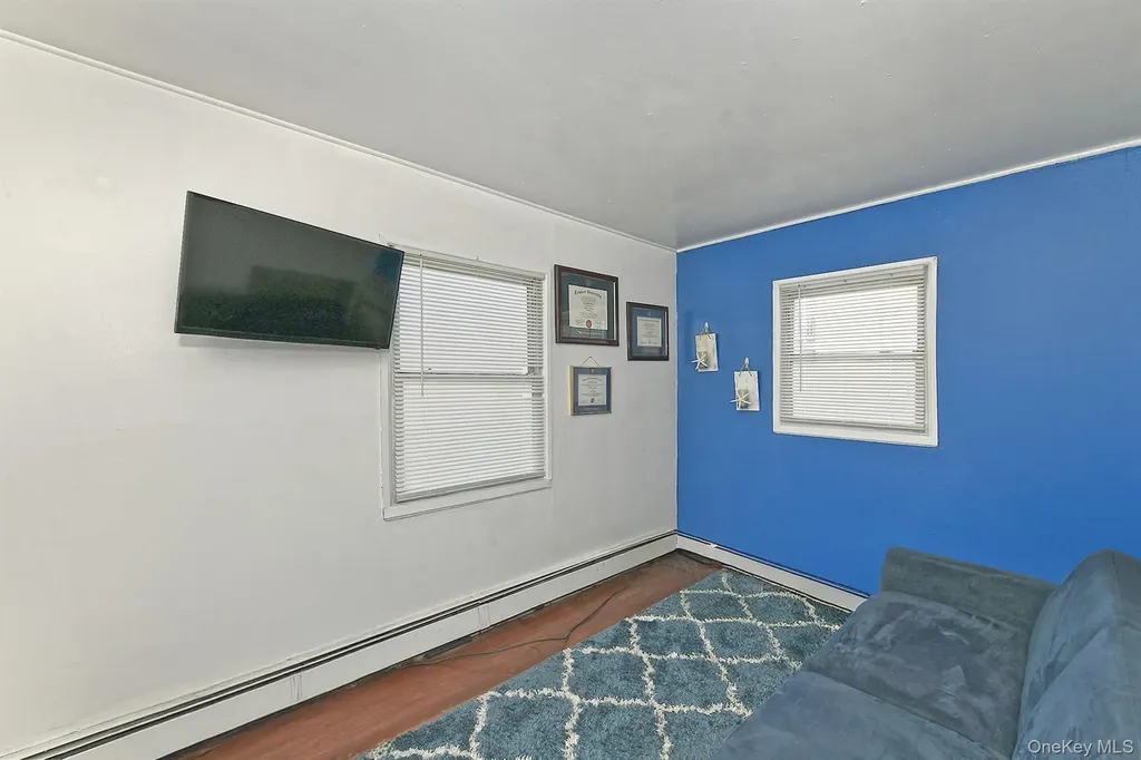 74 Rope Lane Levittown NY 11756