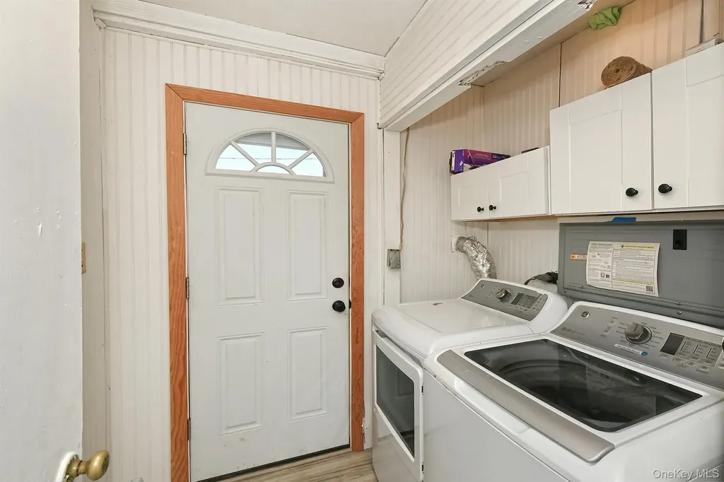 74 Rope Lane Levittown NY 11756
