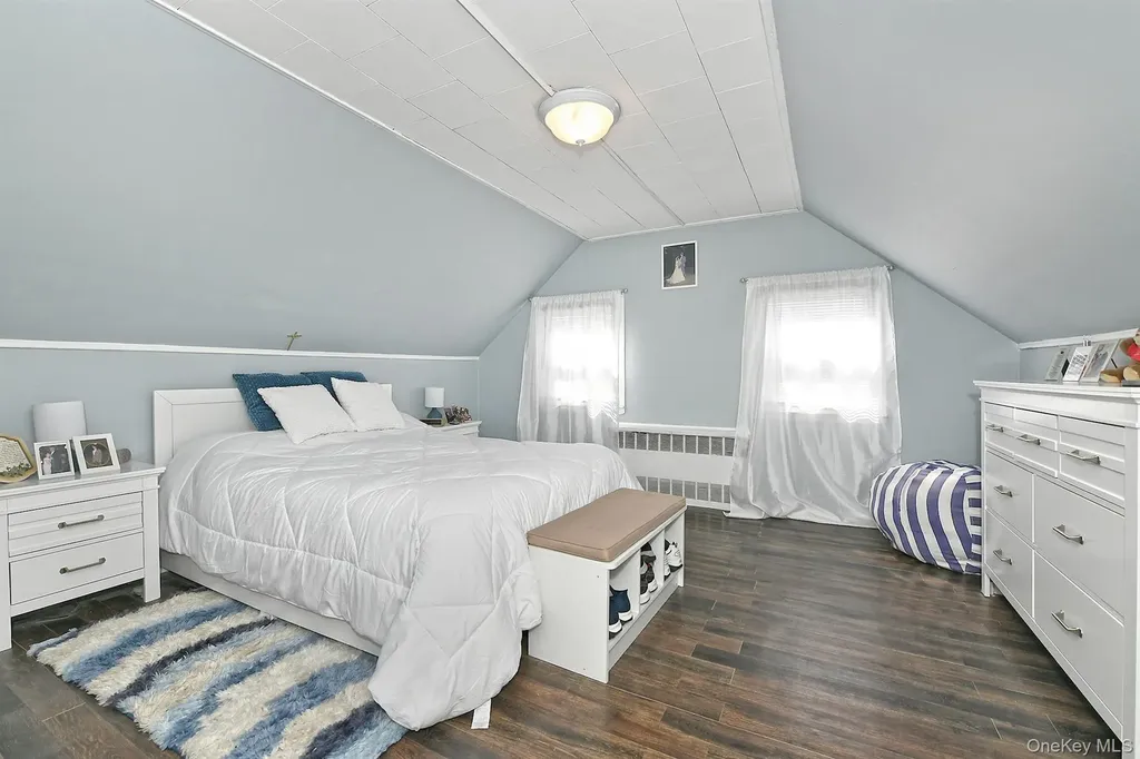 74 Rope Lane Levittown NY 11756