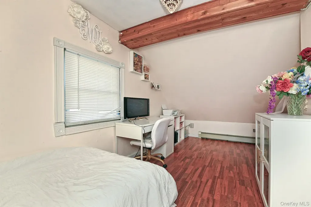 74 Rope Lane Levittown NY 11756