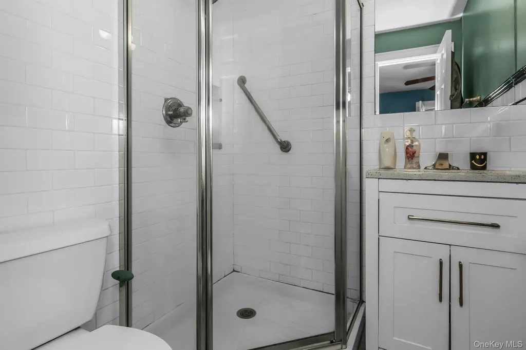 414 E Olive Street Long Beach NY 11561
