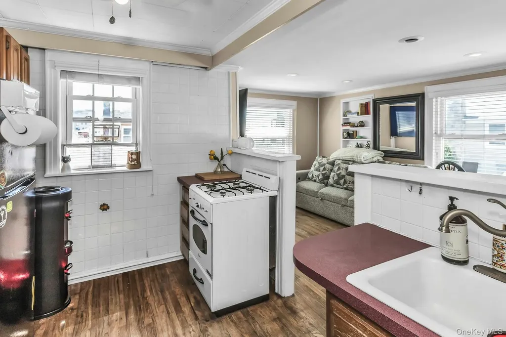 414 E Olive Street Long Beach NY 11561