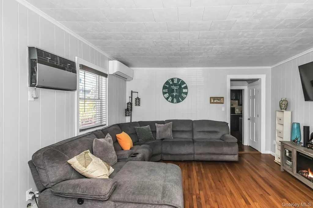 414 E Olive Street Long Beach NY 11561