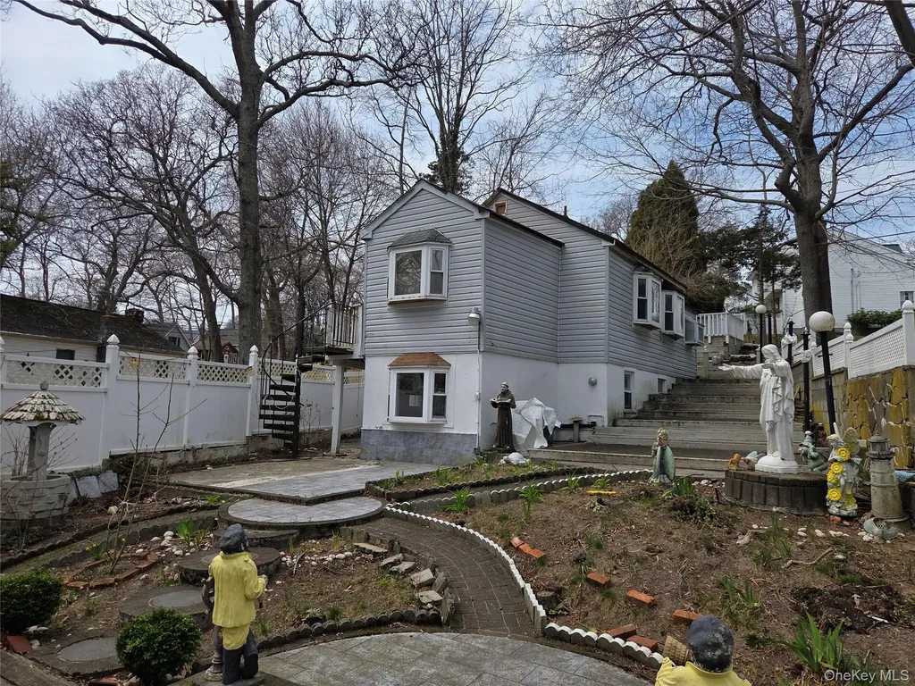 12 Dogwood Road Wading River NY 11792