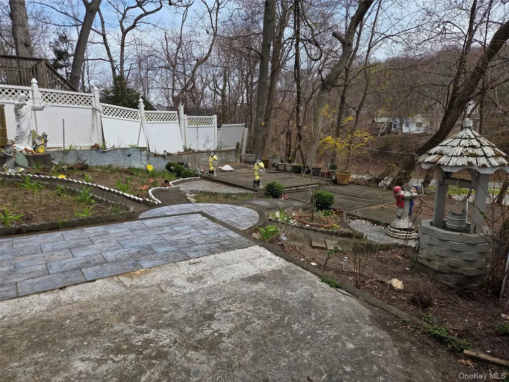 12 Dogwood Road Wading River NY 11792