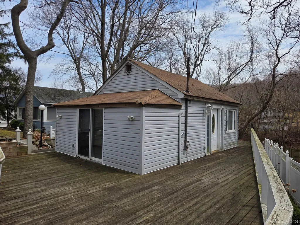 12 Dogwood Road Wading River NY 11792