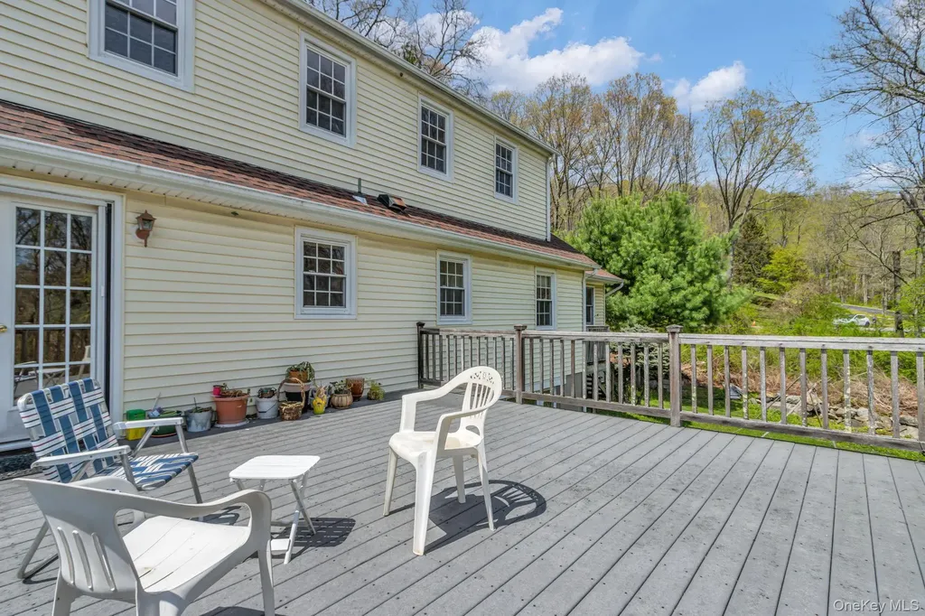 10 Otha Drive Katonah NY 10536