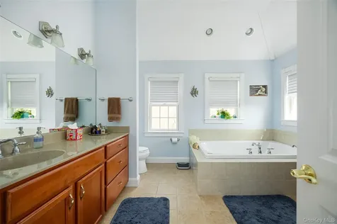 100 Huyler Drive Hyde Park NY 12538