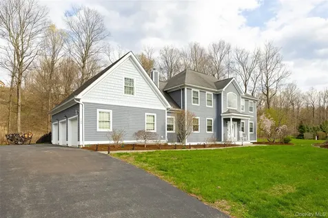 100 Huyler Drive Hyde Park NY 12538