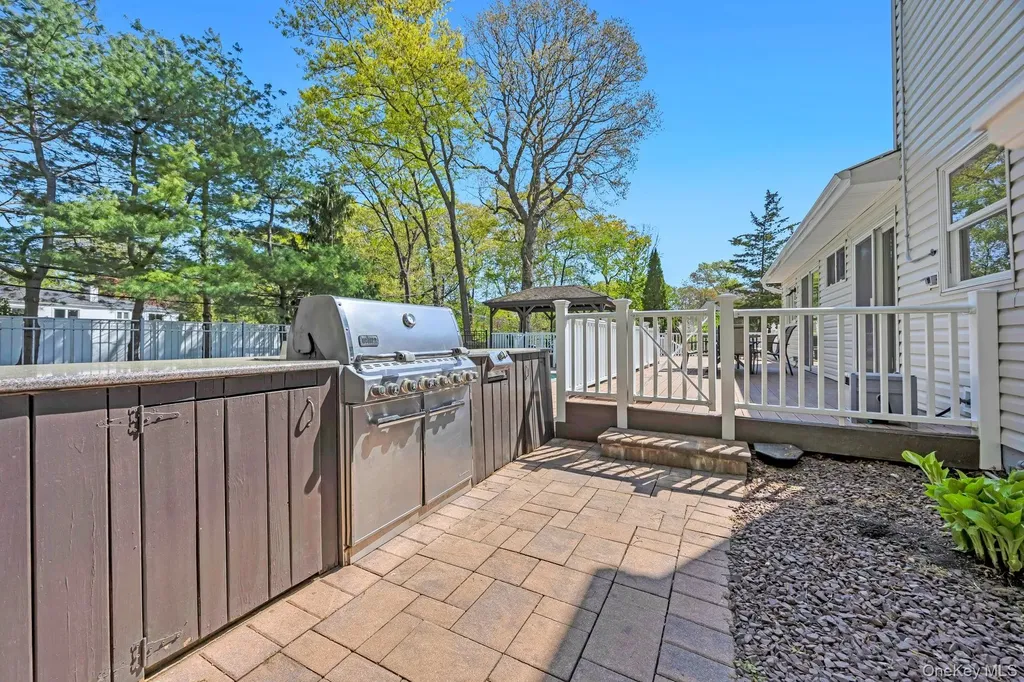 116 Gannet Drive Commack NY 11725