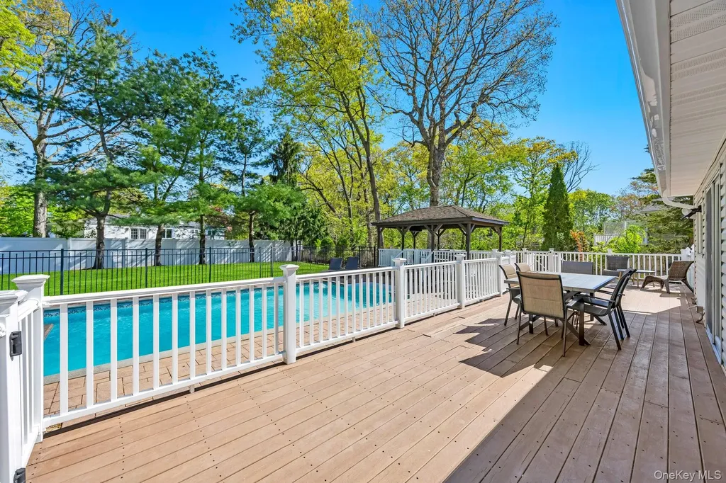 116 Gannet Drive Commack NY 11725