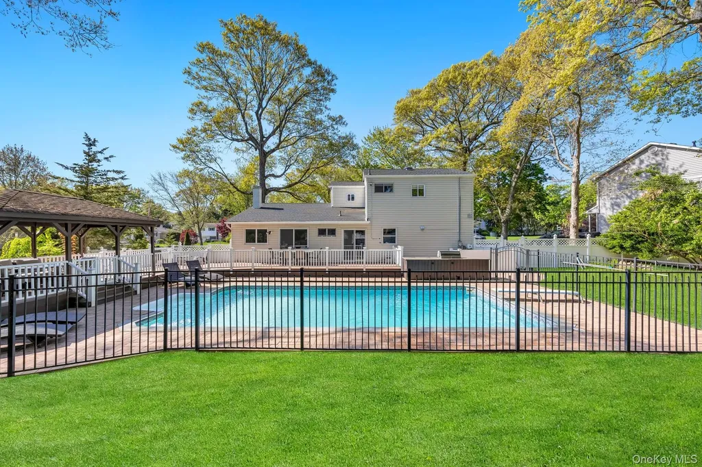 116 Gannet Drive Commack NY 11725