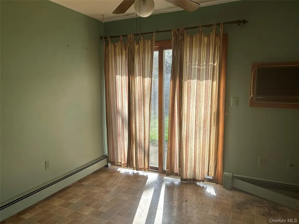 91 Myrtle Avenue New Windsor NY 12553