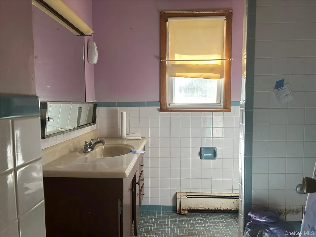 91 Myrtle Avenue New Windsor NY 12553