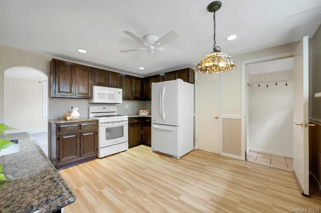35 Chase Avenue White Plains NY 10606