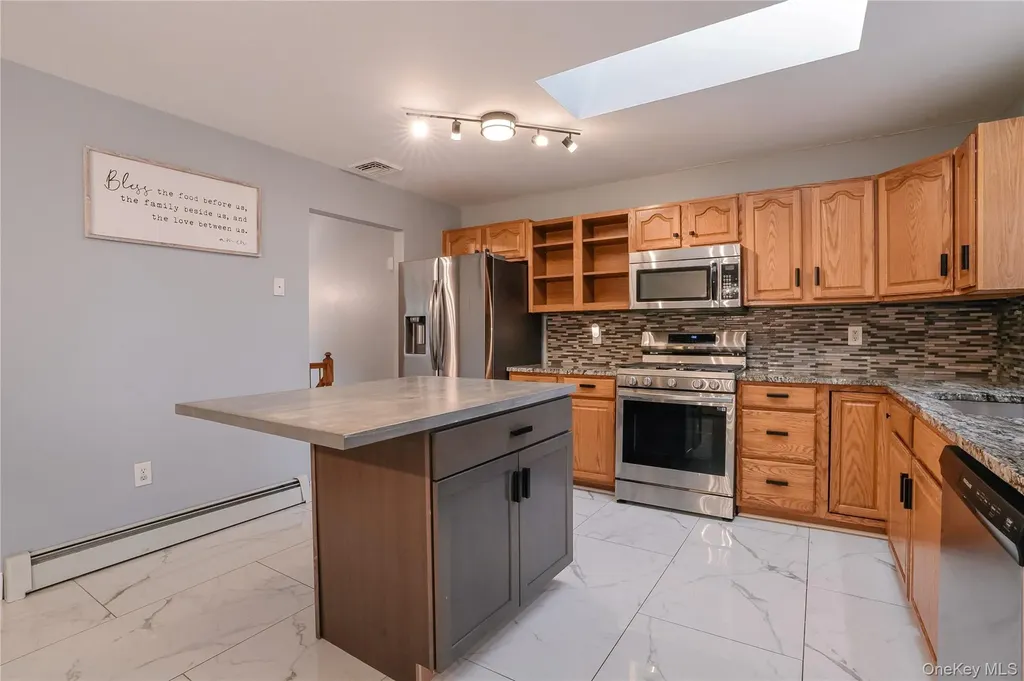 2478 Mt Hope Road Middletown NY 10940