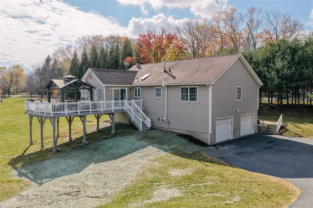 2478 Mt Hope Road Middletown NY 10940