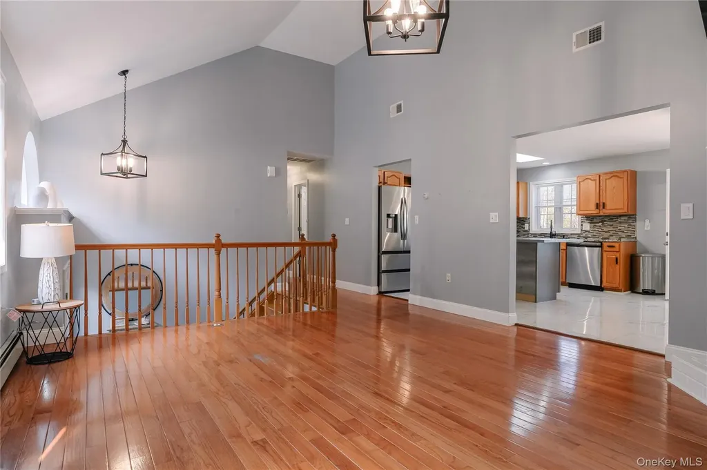 2478 Mt Hope Road Middletown NY 10940