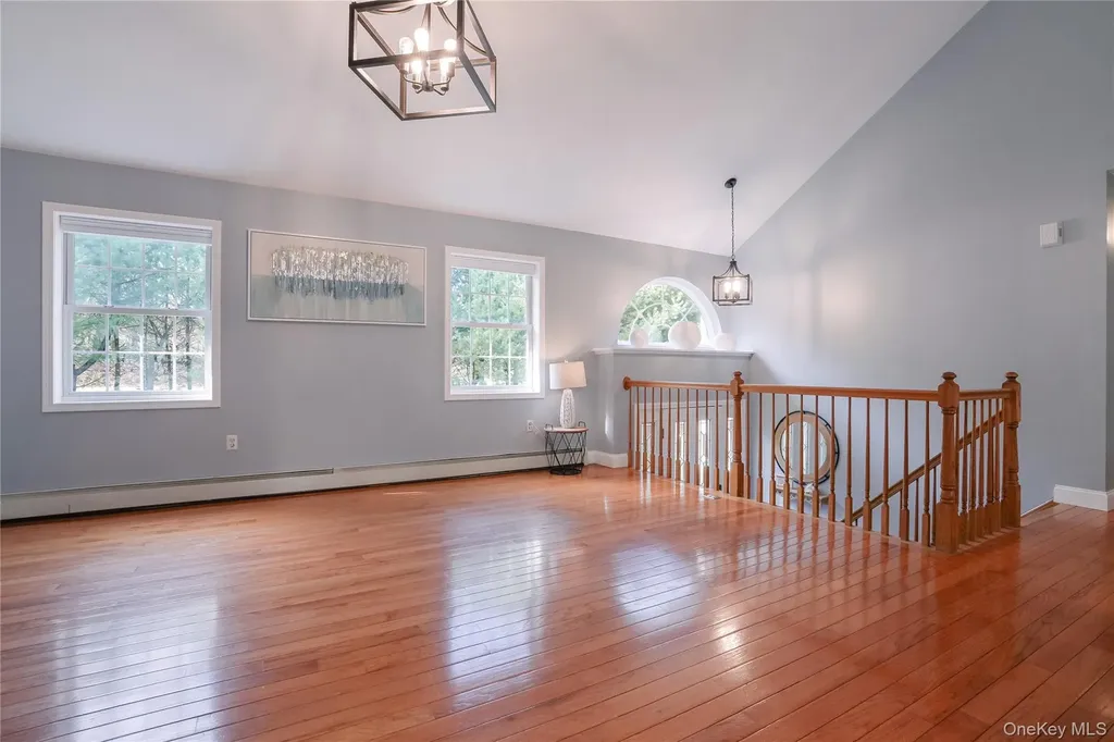2478 Mt Hope Road Middletown NY 10940
