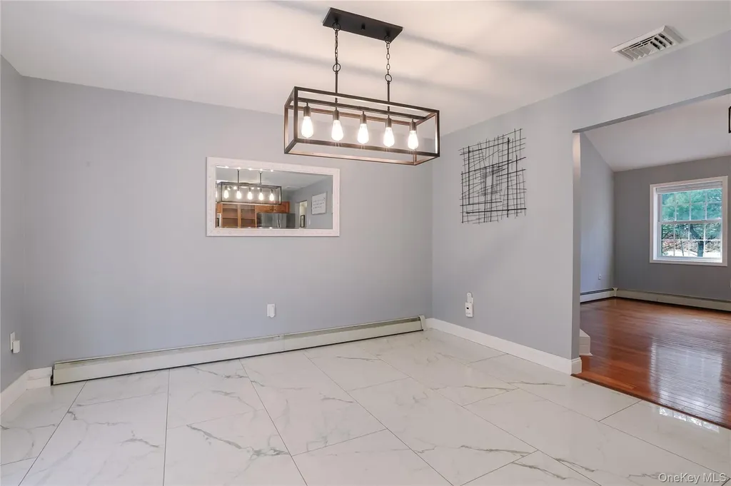 2478 Mt Hope Road Middletown NY 10940