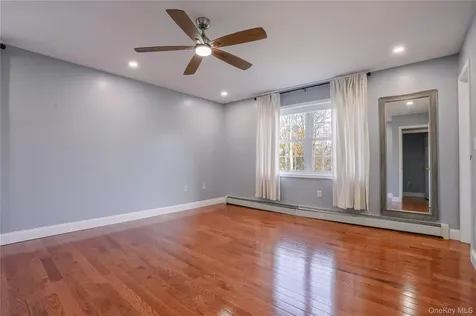 2478 Mt Hope Road Middletown NY 10940