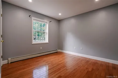 2478 Mt Hope Road Middletown NY 10940