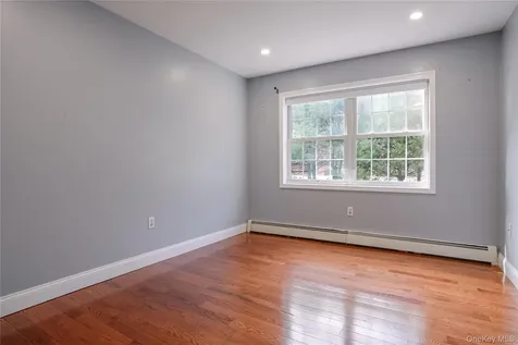 2478 Mt Hope Road Middletown NY 10940