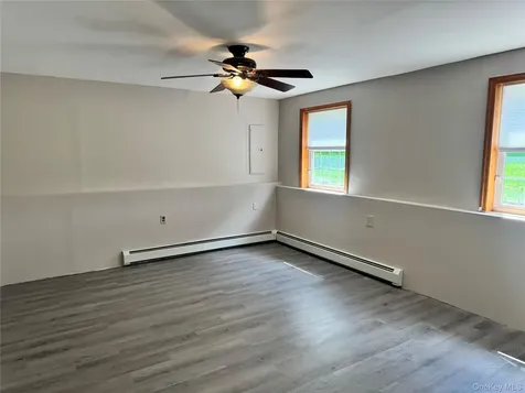 2478 Mt Hope Road Middletown NY 10940