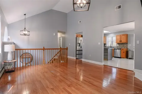 2478 Mt Hope Road Middletown NY 10940
