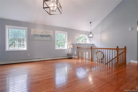2478 Mt Hope Road Middletown NY 10940