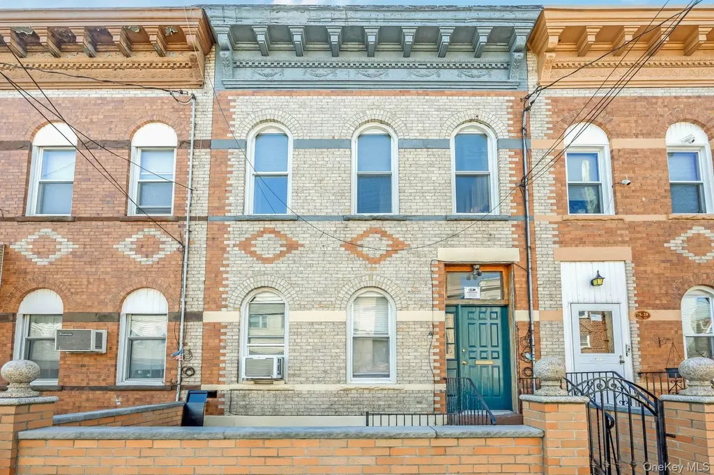 75-30 67th Drive Middle Village NY 11379