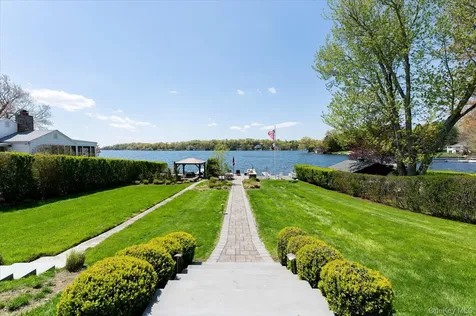 26 Averill Drive Mahopac NY 10541