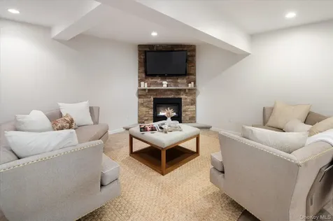 26 Averill Drive Mahopac NY 10541