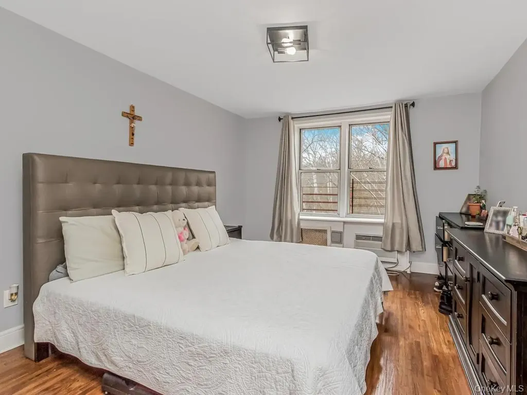 6535 Broadway Bronx NY 10471