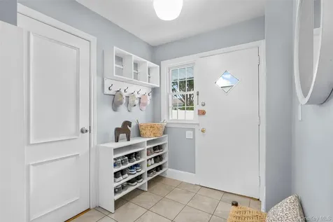 213 N Barry Avenue Mamaroneck NY 10543