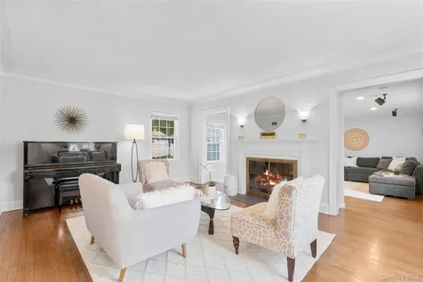 213 N Barry Avenue Mamaroneck NY 10543