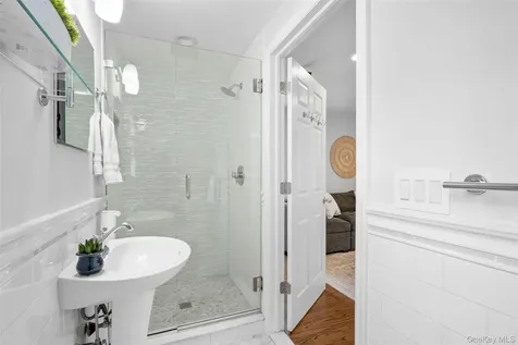 213 N Barry Avenue Mamaroneck NY 10543