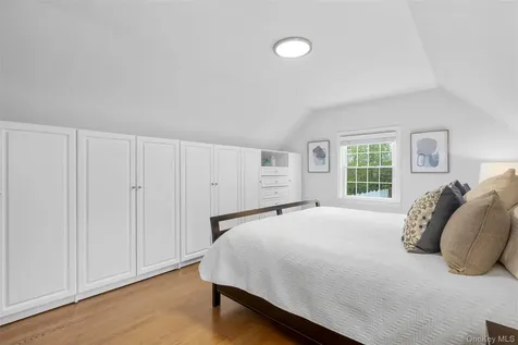 213 N Barry Avenue Mamaroneck NY 10543
