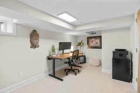 213 N Barry Avenue Mamaroneck NY 10543