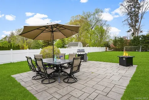 213 N Barry Avenue Mamaroneck NY 10543