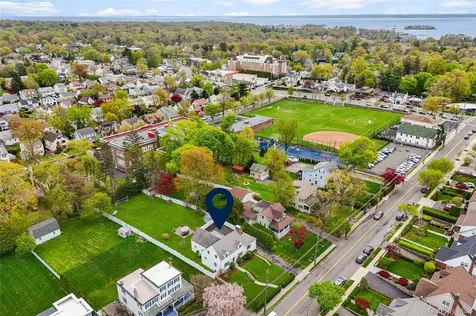 213 N Barry Avenue Mamaroneck NY 10543