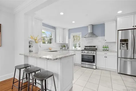 213 N Barry Avenue Mamaroneck NY 10543